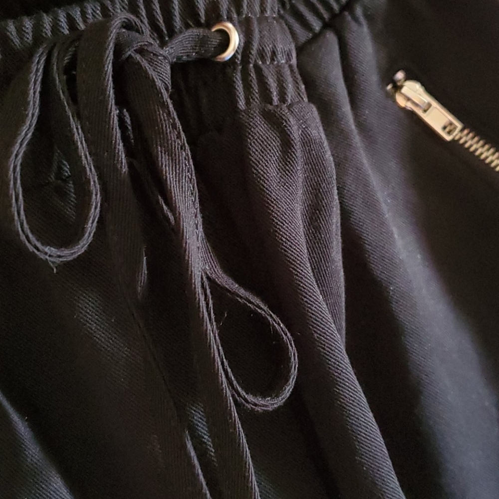 Black 1" Cargo Shorts